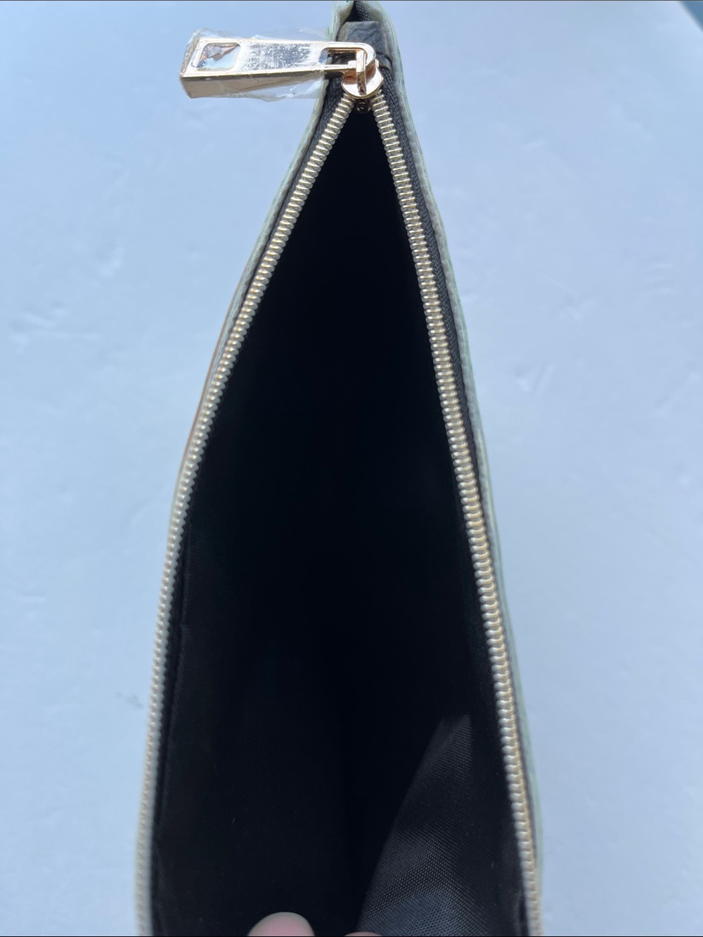 Marc Jacobs Runway Spring 2020 Clutch Zip Pouch - Picture 11 of 16